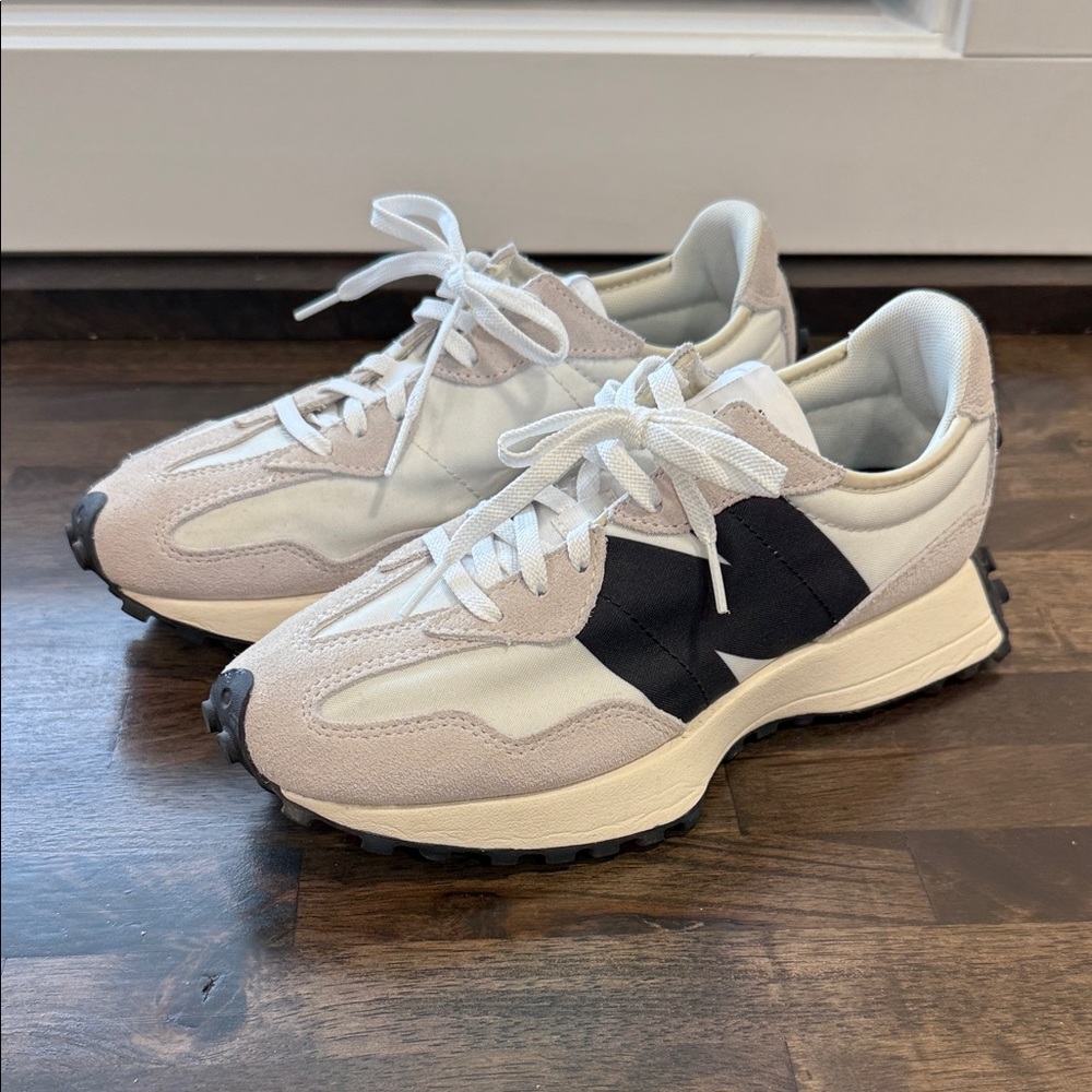 New Balance 327